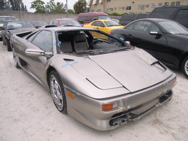 LAMBORGHINI