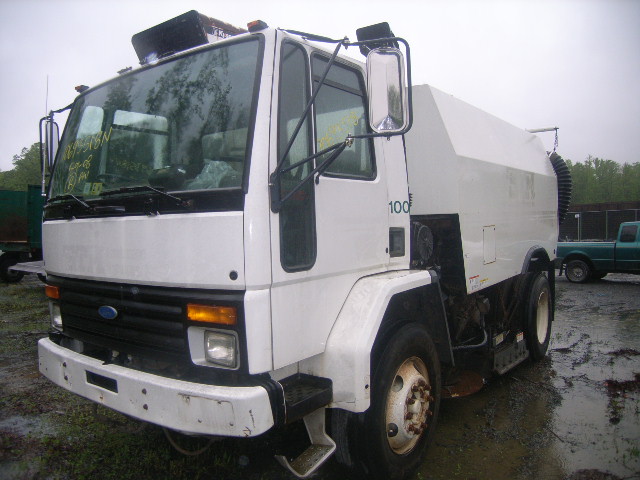 Ford CF7000