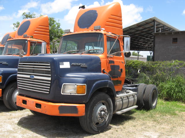 Ford LA9000