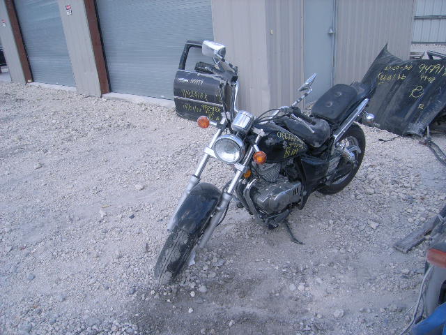 Suzuki GZ250