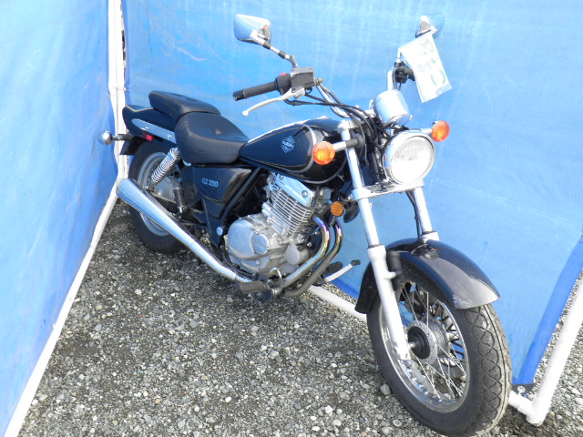 Suzuki GZ250K