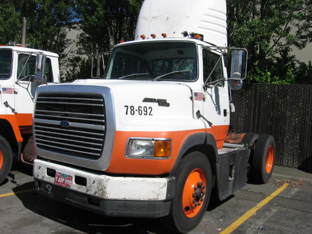 Ford LA9000