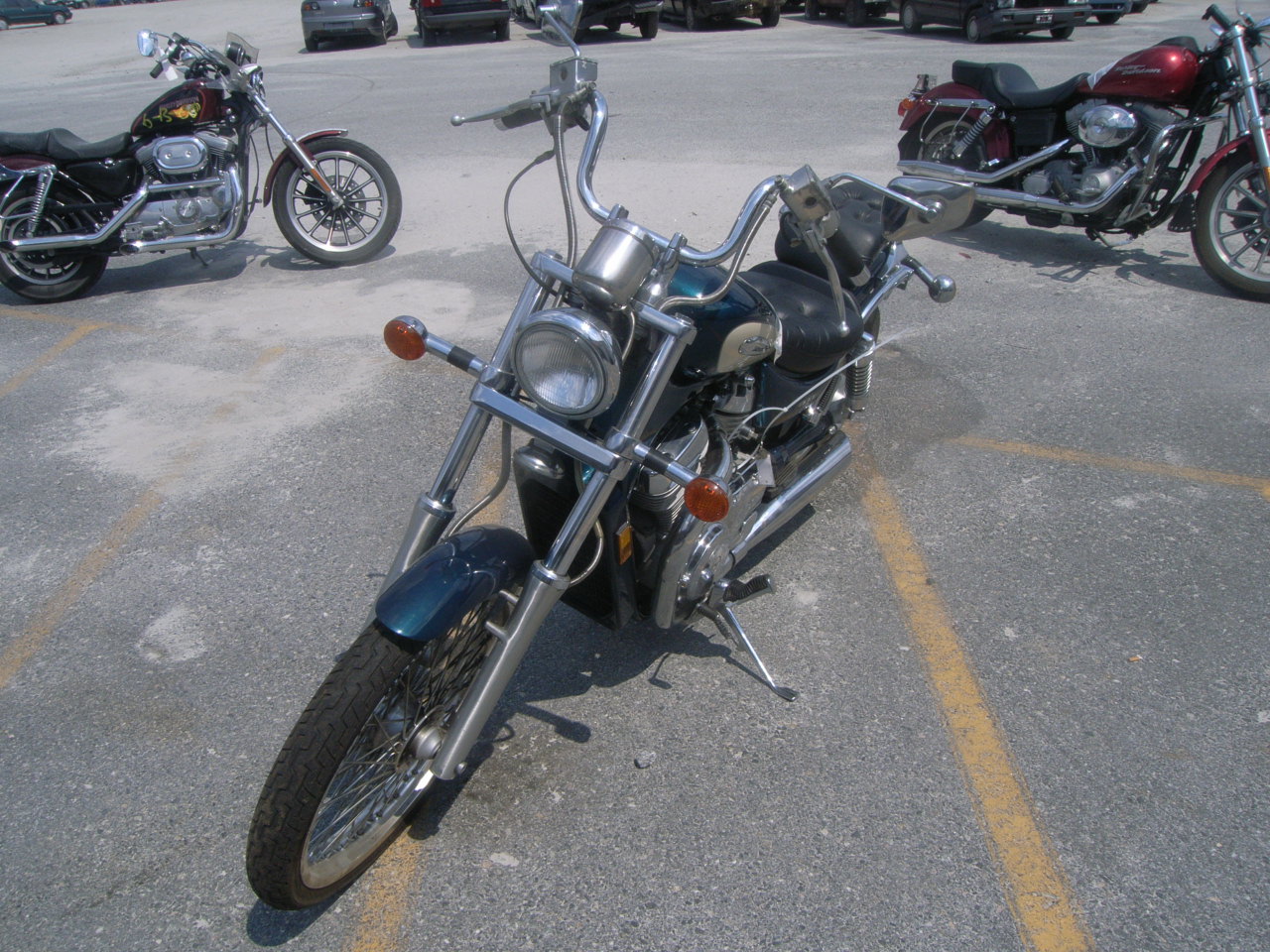 Suzuki VS800
