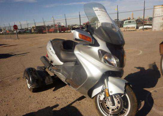 Suzuki AN650K