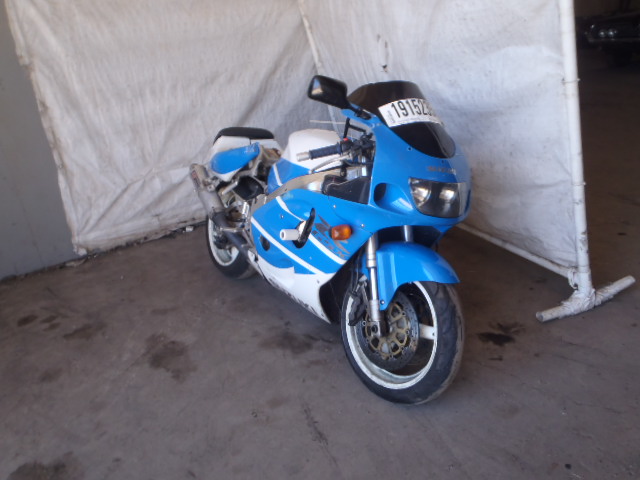 Suzuki GSX-R750