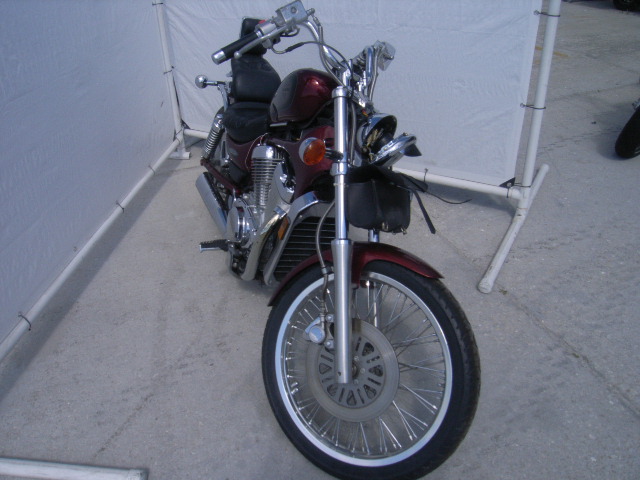 Suzuki VS800