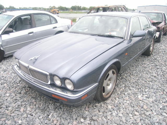 Jaguar XJR