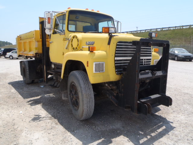 Ford L8000