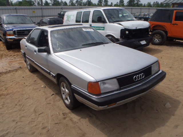 Audi 100