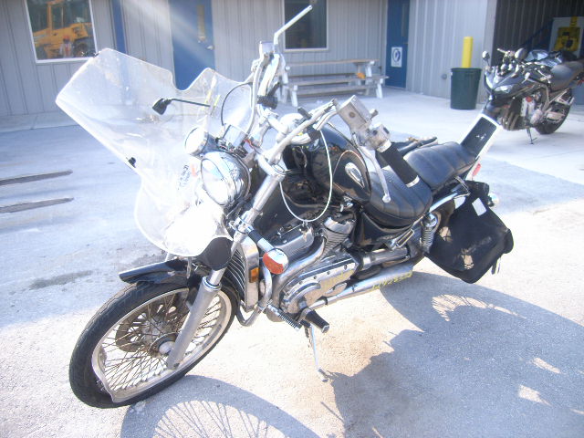 Suzuki VS800