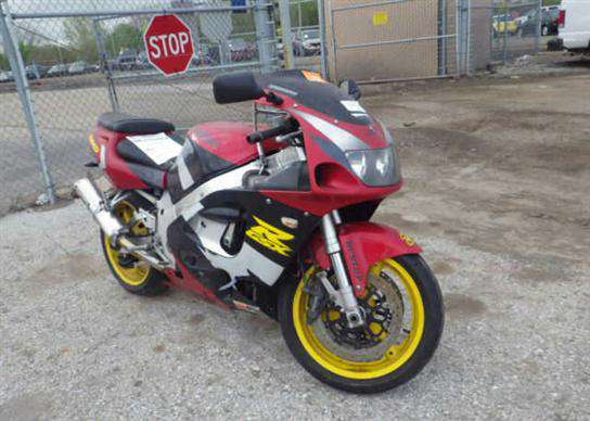 Suzuki GSX-R750