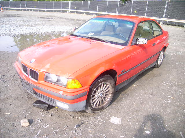 BMW 318iS