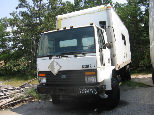 Ford CF8000