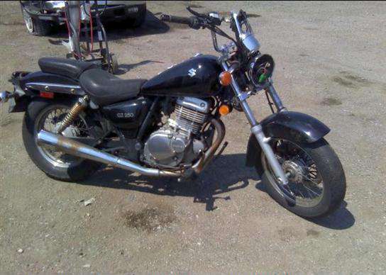 Suzuki GZ250