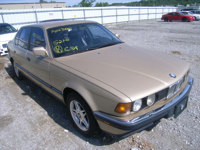 BMW 735iL