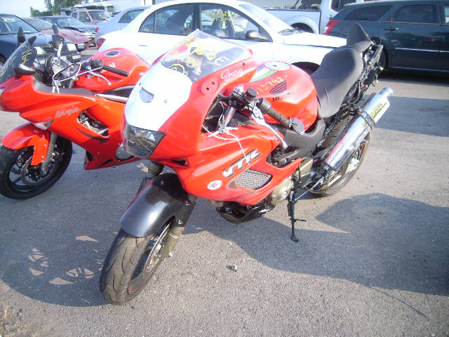 Honda VTR1000F (SUPERHAWK)