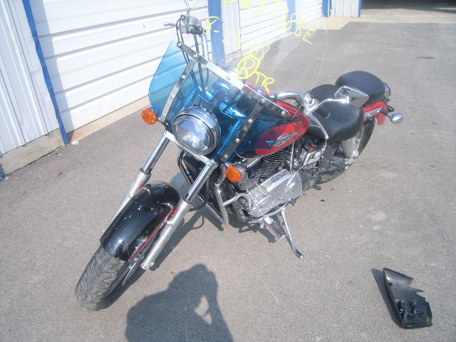 Honda VT1100C2 (SHADOW ACE)