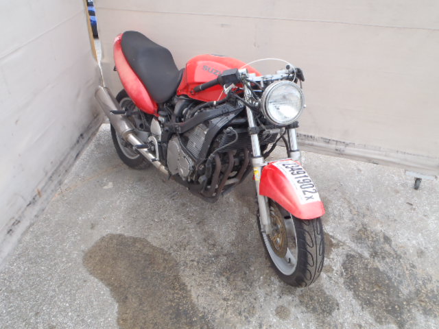 Suzuki GSX600F
