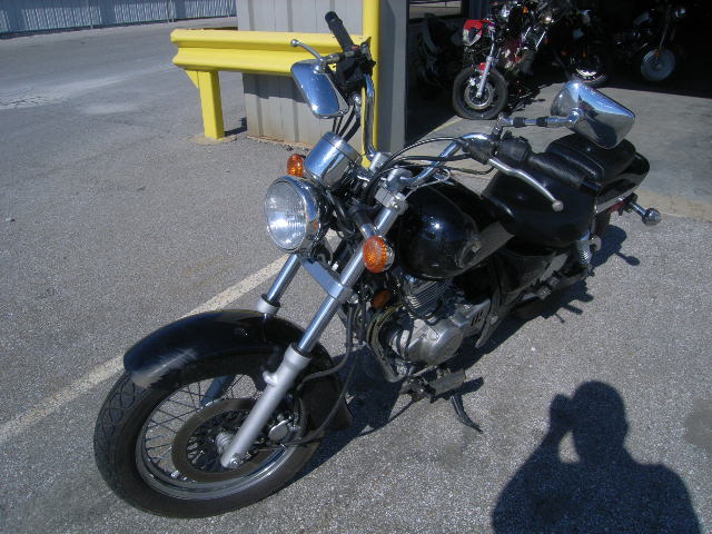 Suzuki GZ250