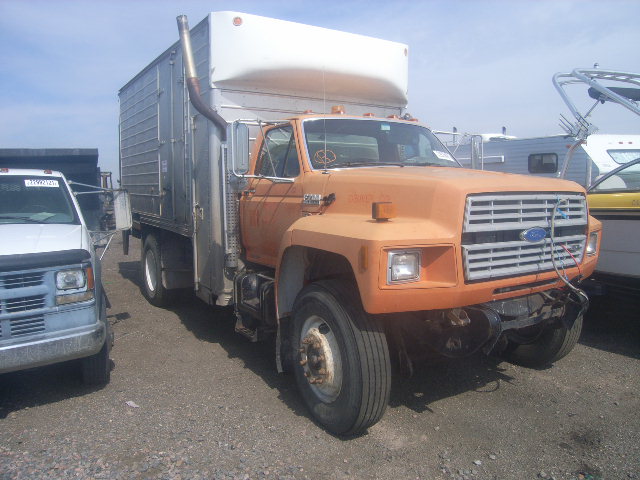 Ford F-700