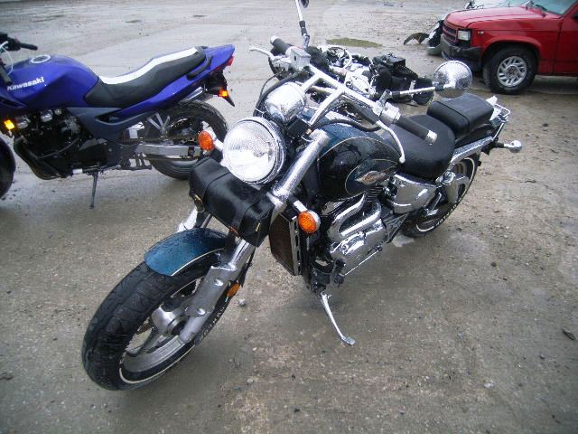 Suzuki VZ800