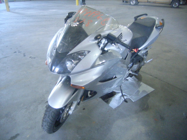 Honda VFR800Fi (INTERCEPTOR)
