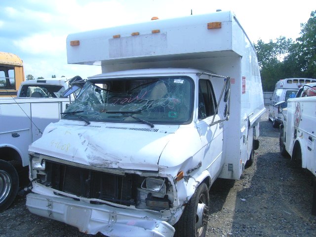 GMC Cutaway Van