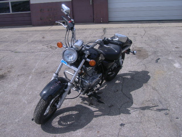 Suzuki GZ250
