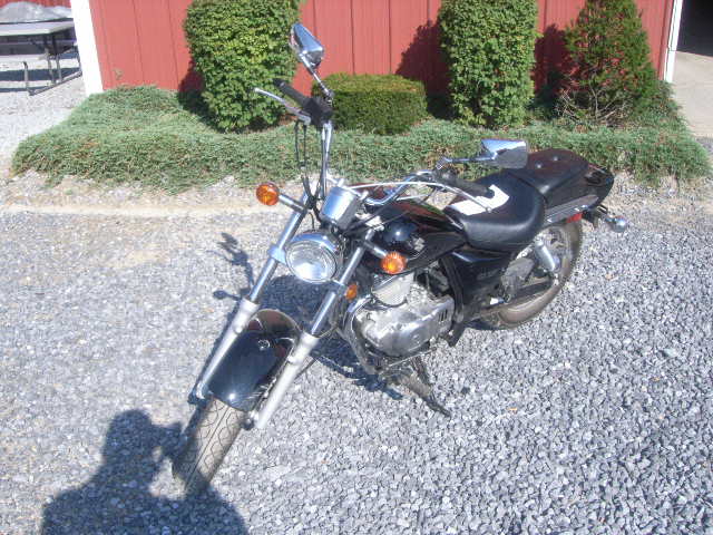 Suzuki GZ250