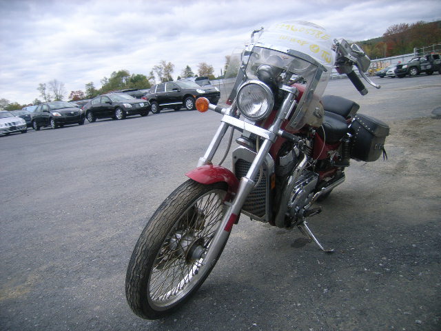 Suzuki VS800