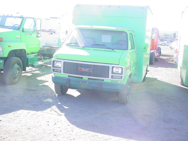 GMC Cutaway Van