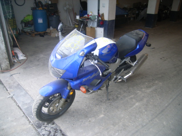 Honda VTR1000F (SUPERHAWK)