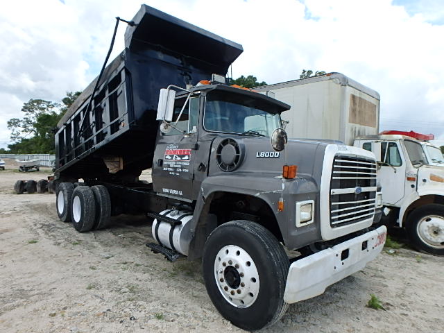 Ford LT8000