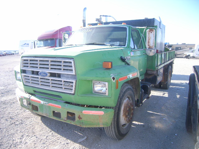 Ford F-700