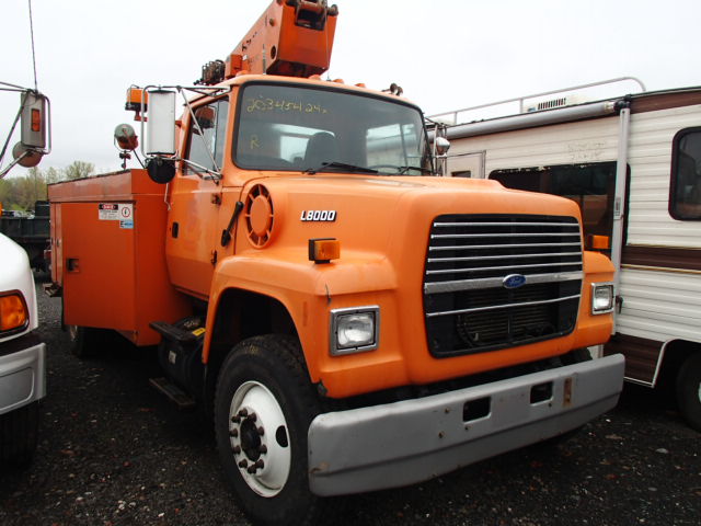Ford L8000