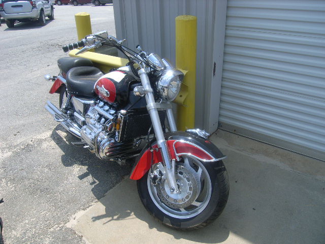 Honda GL1500C (VALKYRIE)