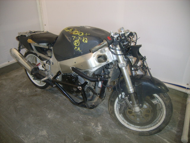 Suzuki GSX-R750