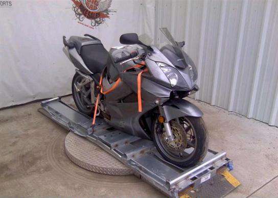 Honda VFR800 (INTERCEPTOR)