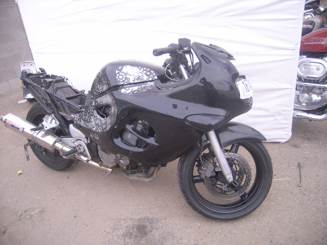 Suzuki GSX750F