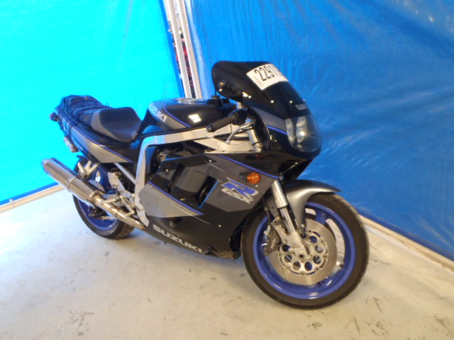 Suzuki GSX-R750