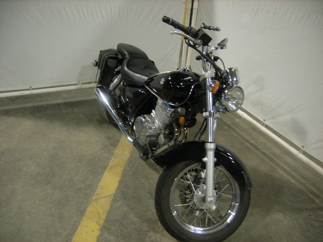 Suzuki GZ250