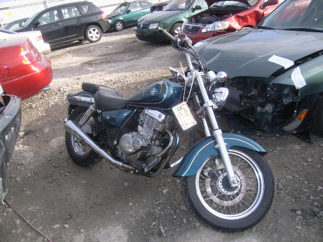 Suzuki GZ250
