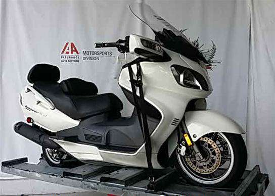 Suzuki AN650L