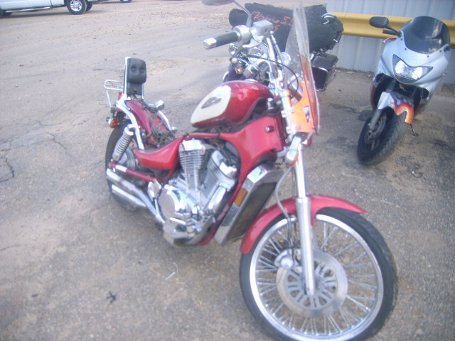 Suzuki VS800