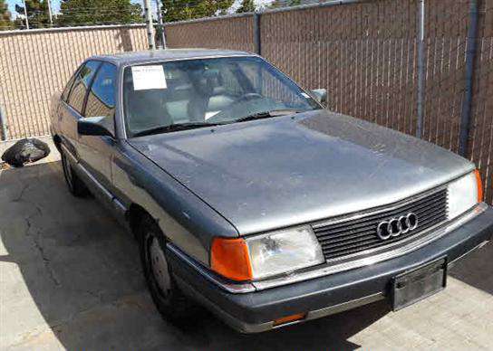 Audi 100