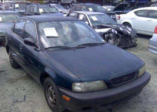 Suzuki Esteem
