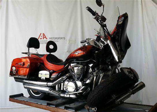 Suzuki VLR1800/VLR1800T