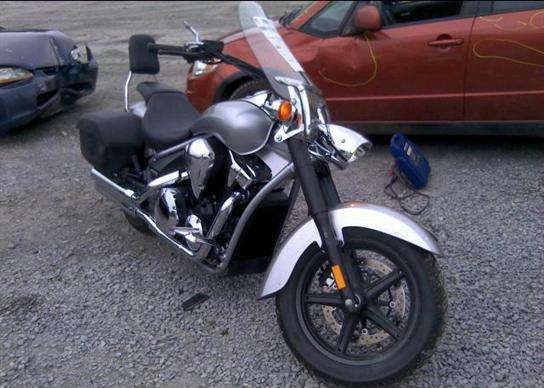 Honda VT1300 (Interstate)