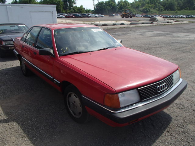 Audi 100