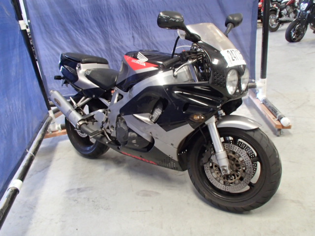 Honda CBR900